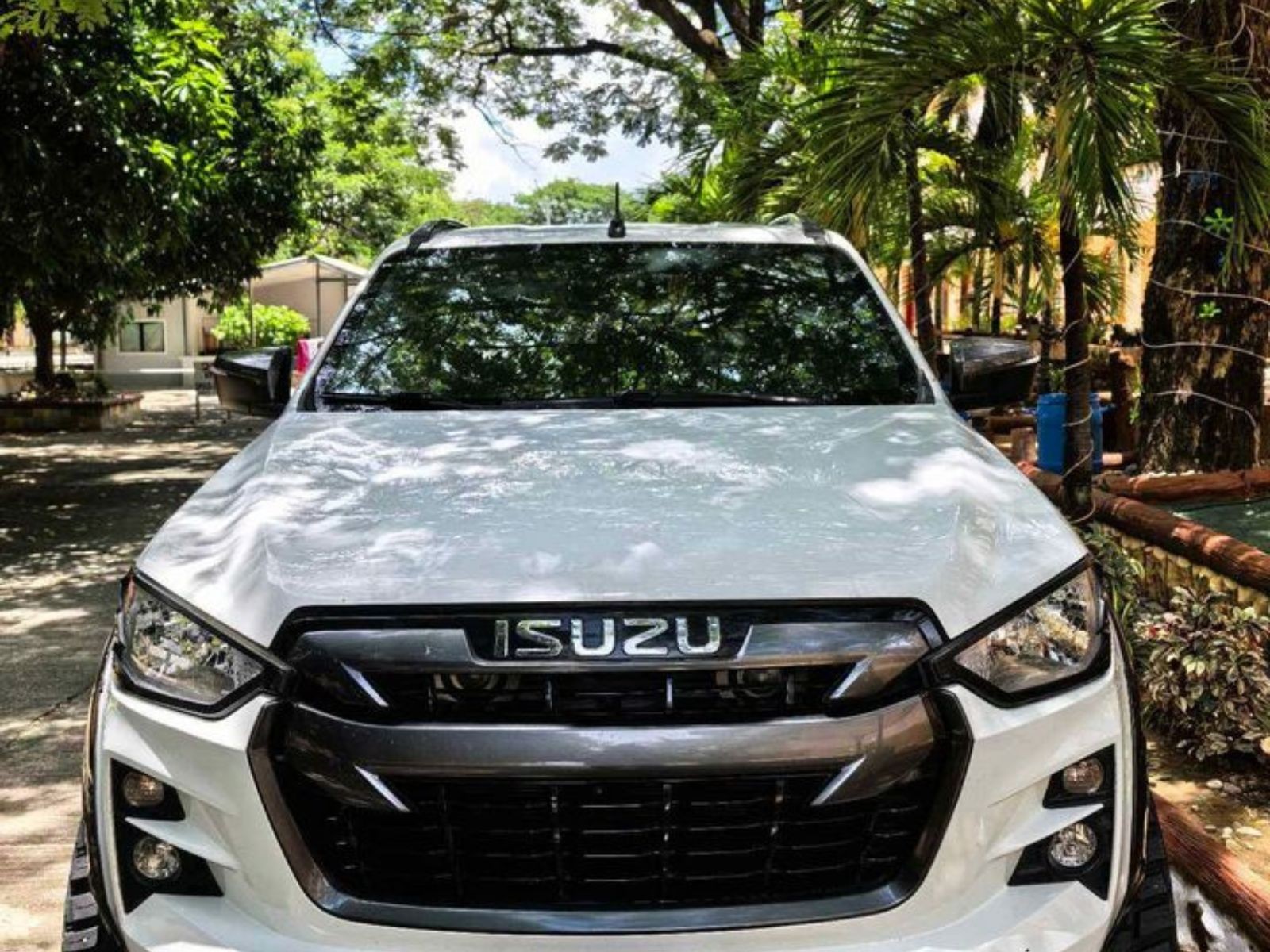 ISUZU
             
                 for Sale for Sale